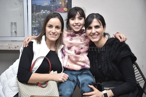 03122021 Zaida, Anilú y Nerea.