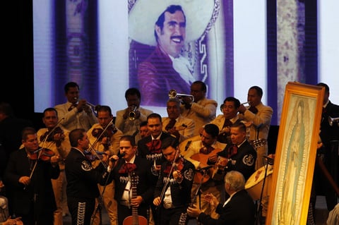 Así le dieron el último adiós a Vicente Fernández en la misa de cuerpo presente