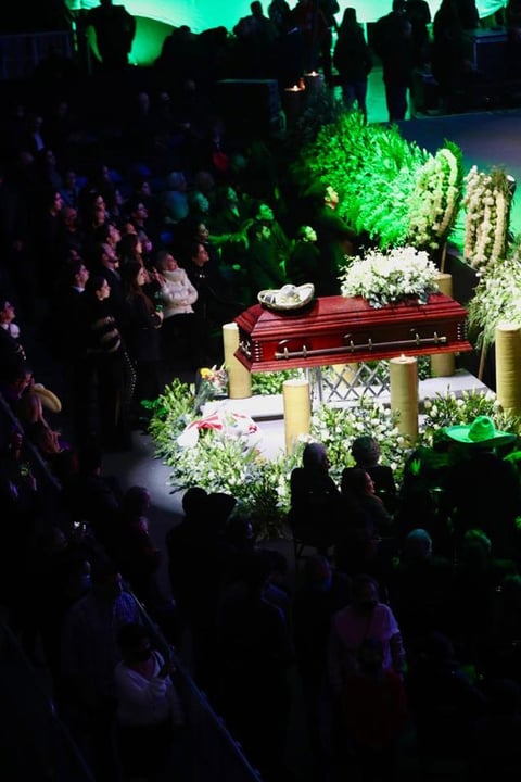 Así le dieron el último adiós a Vicente Fernández en la misa de cuerpo presente