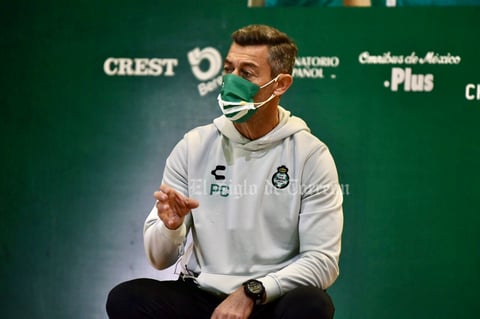 Presentación nuevow refuerzos club Santos Laguna Suarez y pizzichillo