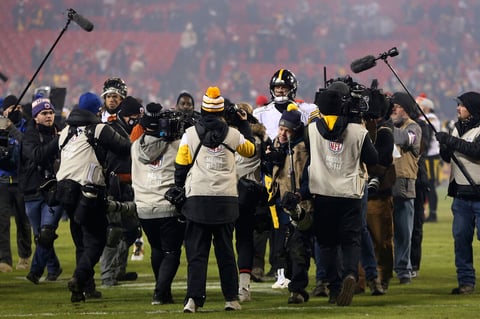 Chiefs clasifican con victoria sobre Steelers en despedida de Roethlisberger
