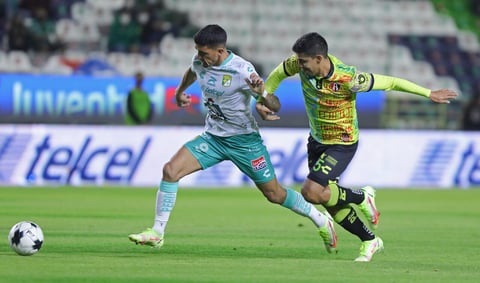 El ecuatoriano Ángel Mena salva a su equipo de la derrota