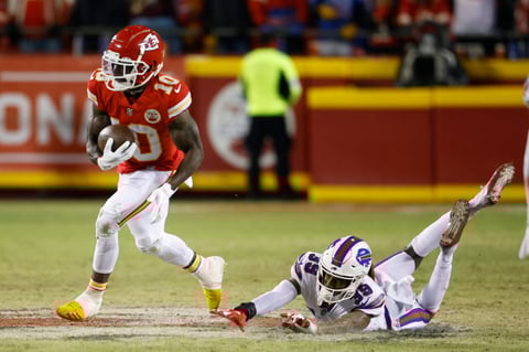 Kansas City Chiefs vencieron 42-36 a los Buffalo Bills en tiempo extra