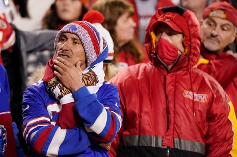 Kansas City Chiefs vencieron 42-36 a los Buffalo Bills en tiempo extra