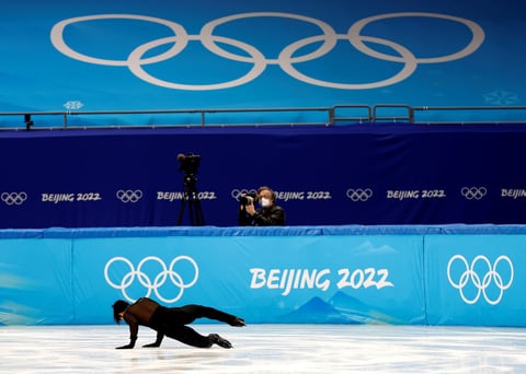 Beijing (China), 07/03/2021.- Donovan Carrillo of Mexico falls during his performance in the Men's Free Skating of the Figure Skating events at the Beijing 2022 Olympic Games, Beijing,? China, 10 February 2022. EFE/EPA/HOW HWEE YOUNG