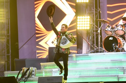 Los Tigres del Norte dieron su concierto número 22 en la ciudad la noche del viernes 4 de marzo
