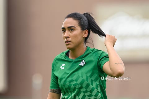 Lucero Lara #5, Defensa, Santos