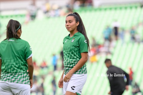 Frida Cussin #42, Media, Santos