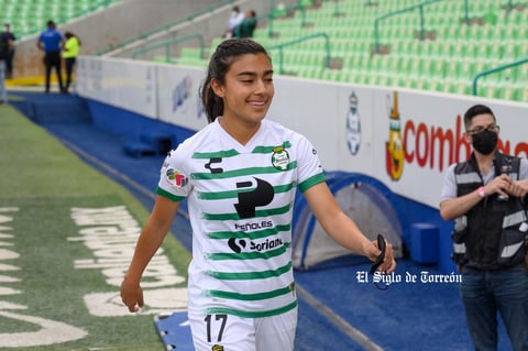 Marianne Martínez #17, Media, Santos