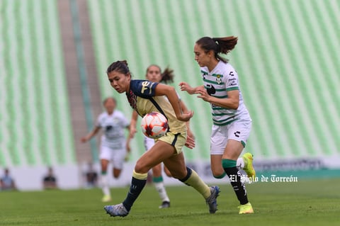 Lourdes De León #4, Defensa, Santos
Kiana Palacios #7, Delantera, America
