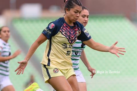 Kiana Palacios #7, Delantera, America