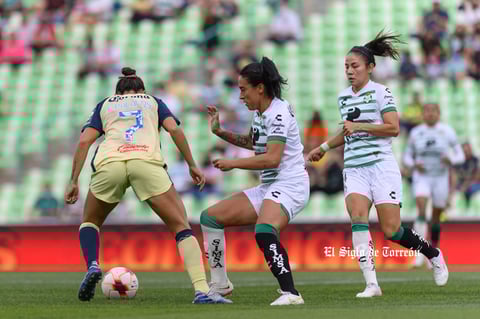 Lucero Lara #5, Defensa, Santos
Kiana Palacios #7, Delantera, America