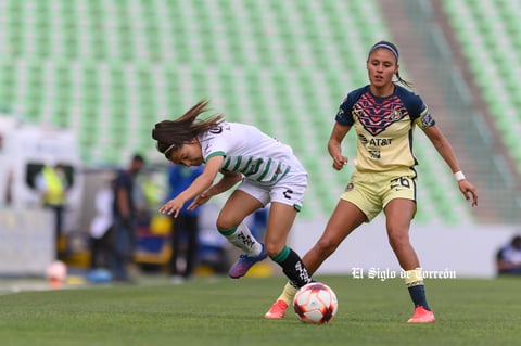 Joseline Hernández #8, Media, Santos
