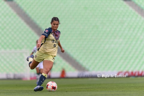 Kiana Palacios #7, Delantera, America
