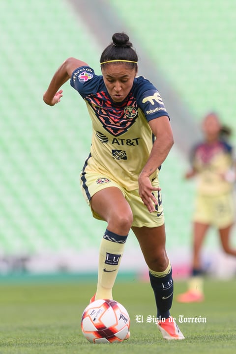 Mónica Rodríguez #14, Defensa, America