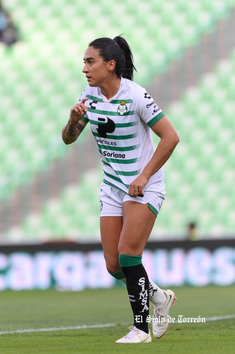 Lucero Lara #5, Defensa, Santos