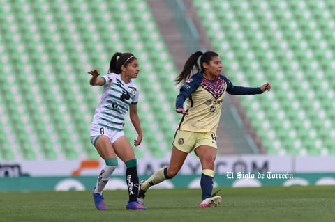 Joseline Hernández #8, Media, Santos