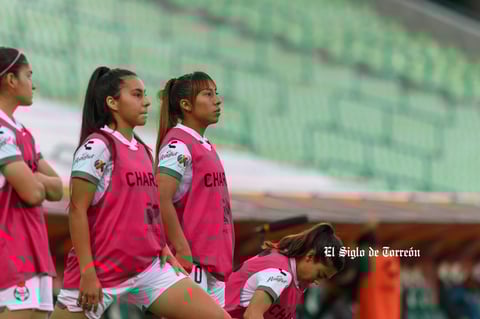 Lizbeth Pérez #20, Defensa, Santos
