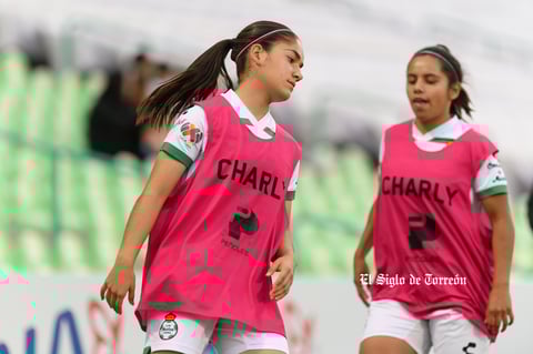 Maika Albéniz #24, Media, Santos