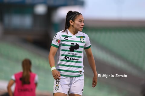 Katia Estrada #14, Defensa, Santos
