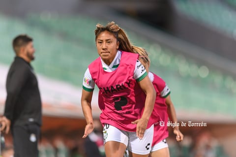 Lizbeth Pérez #20, Defensa, Santos