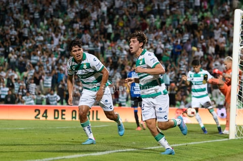 #202 Medio Santos
Diego Javier Medina Vázquez #24 Delantero Santos

Santos vs Queretaro

Estadio Corona - sábado 16 de abril de 2022 19:00h
Guerreros del Santos Laguna contra Gallos del Querétaro

jornada 14 clausura 2022

Soccer
Deportes, Fútbol. Estadio Corona - Torreón, Coahuila