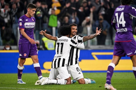 Foto Marco Alpozzi/LaPresse 
20 Aprile 2022 Torino, Italia 
sport calcio 
Juventus Vs Fiorentina - Semifinale  -Coppa Italia Frecciarossa 2021/2022 - Allianz Stadium
Nella foto:   Danilo (Juventus F.C.); esulta dopo il gol 
Photo Marco Alpozzi/LaPresse 
April 20, 2022 Turin, Italy 
sport soccer 
Juventus Vs Fiorentina  - semi-final- Coppa Italia Frecciarossa 2021/2022 - Allianz Stadium
In the pic: Danilo (Juventus F.C.); celebrates after scoring