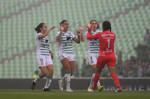 Triunfan Guerreras del Santos Laguna sobre Bravas de Juárez