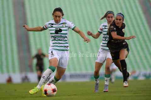 Triunfan Guerreras del Santos Laguna sobre Bravas de Juárez