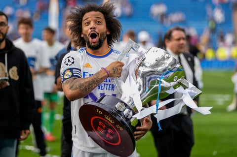 Real Madrid levanta la copa de LaLiga