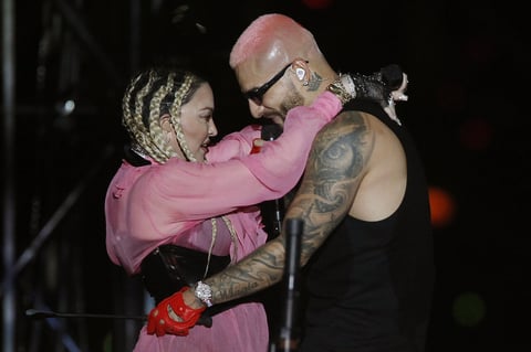 Maluma hace historia y reúne a Madonna, Grupo Firme y Pipe Bueno en Medellín