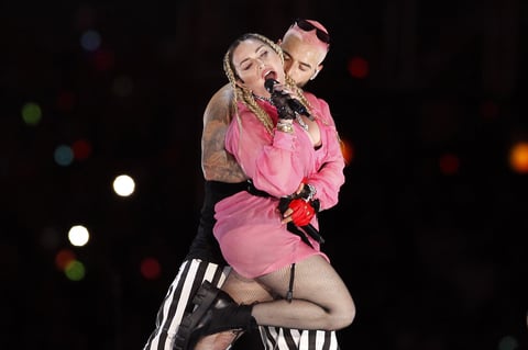 Maluma hace historia y reúne a Madonna, Grupo Firme y Pipe Bueno en Medellín