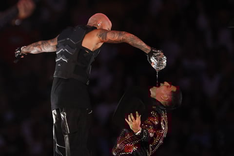 Maluma hace historia y reúne a Madonna, Grupo Firme y Pipe Bueno en Medellín