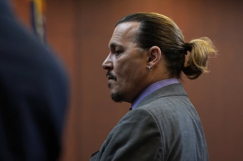 Amber Heard testifica en juicio por demanda de difamación presentada por Johnny Depp