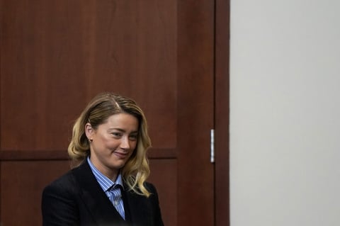 Amber Heard testifica en juicio por demanda de difamación presentada por Johnny Depp
