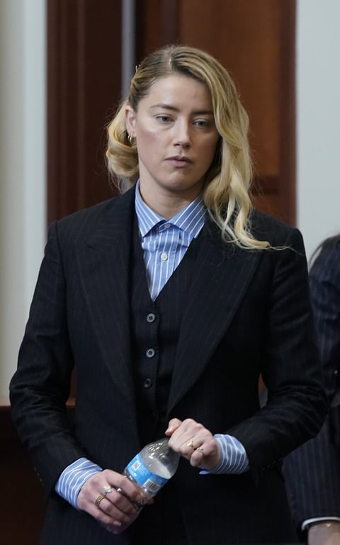 Amber Heard testifica en juicio por demanda de difamación presentada por Johnny Depp