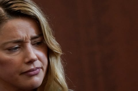 Amber Heard testifica en juicio por demanda de difamación presentada por Johnny Depp