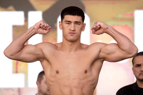 Las Vegas (United States), 06/05/2022.- Dmitry Bivol of Russia attends his weigh-in prior to his WBA light heavyweight championship title fight against Saul 'Canelo' Alvarez of Mexico in Las Vegas, Nevada, 06 May 2022. The WBA light heavyweight championship title fight opposing Saul 'Canelo' Alvarez of Mexico and Dmitry Bivol of Russia is scheduled on 07 May 2022, at the T-Mobile Arena in Las Vegas. (Rusia, Estados Unidos) EFE/EPA/ETIENNE LAURENT