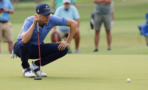 Tulsa (United States), 19/05/2022.- Carlos Ortiz of Mexico lines up his putt on the third hole during the first round of the 2022 PGA Championship golf tournament at the Southern Hills Country Club in Tulsa, Oklahoma, USA, 19 May 2022. The PGA Championship runs from 19 May through 22 May. (Estados Unidos) EFE/EPA/TANNEN MAURY