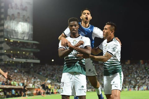 Guerreros celebran el día más albiverde del año