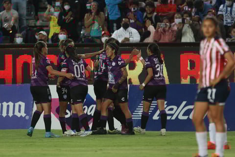Chivas remonta y golea al Pachuca en final de ida de Liga MX Femenil