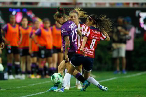 Chivas Femenil levanta segundo título de Liga MX