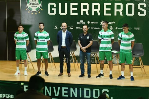 Presentación de refuerzos del santos laguna