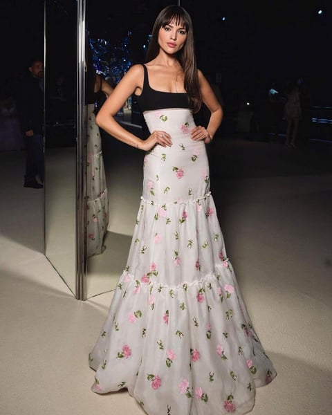 Eiza González impacta en su paso por la Semana de la Moda en París