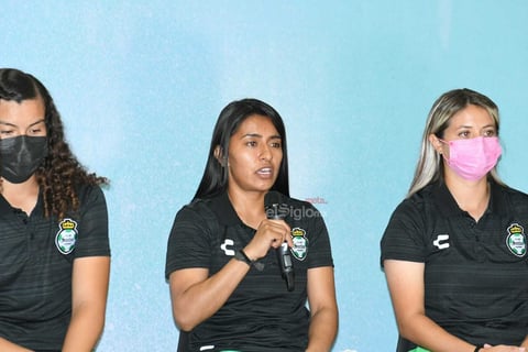 Presentación de refuerzos del Santos Laguna Femenil