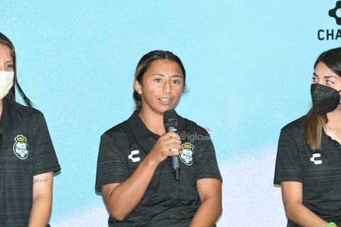 Presentación de refuerzos del Santos Laguna Femenil