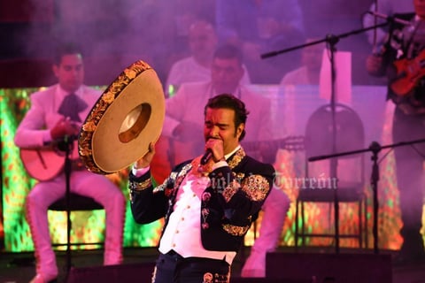 Pablo Montero en el Palenque Vicente Fernández