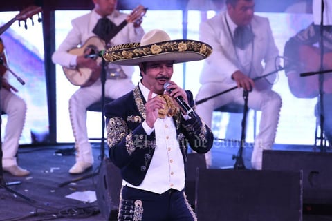 Pablo Montero en el Palenque Vicente Fernández