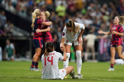 U.S. Soccer WNT vence a Canadá en final de CONCACAF