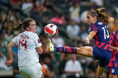U.S. Soccer WNT vence a Canadá en final de CONCACAF